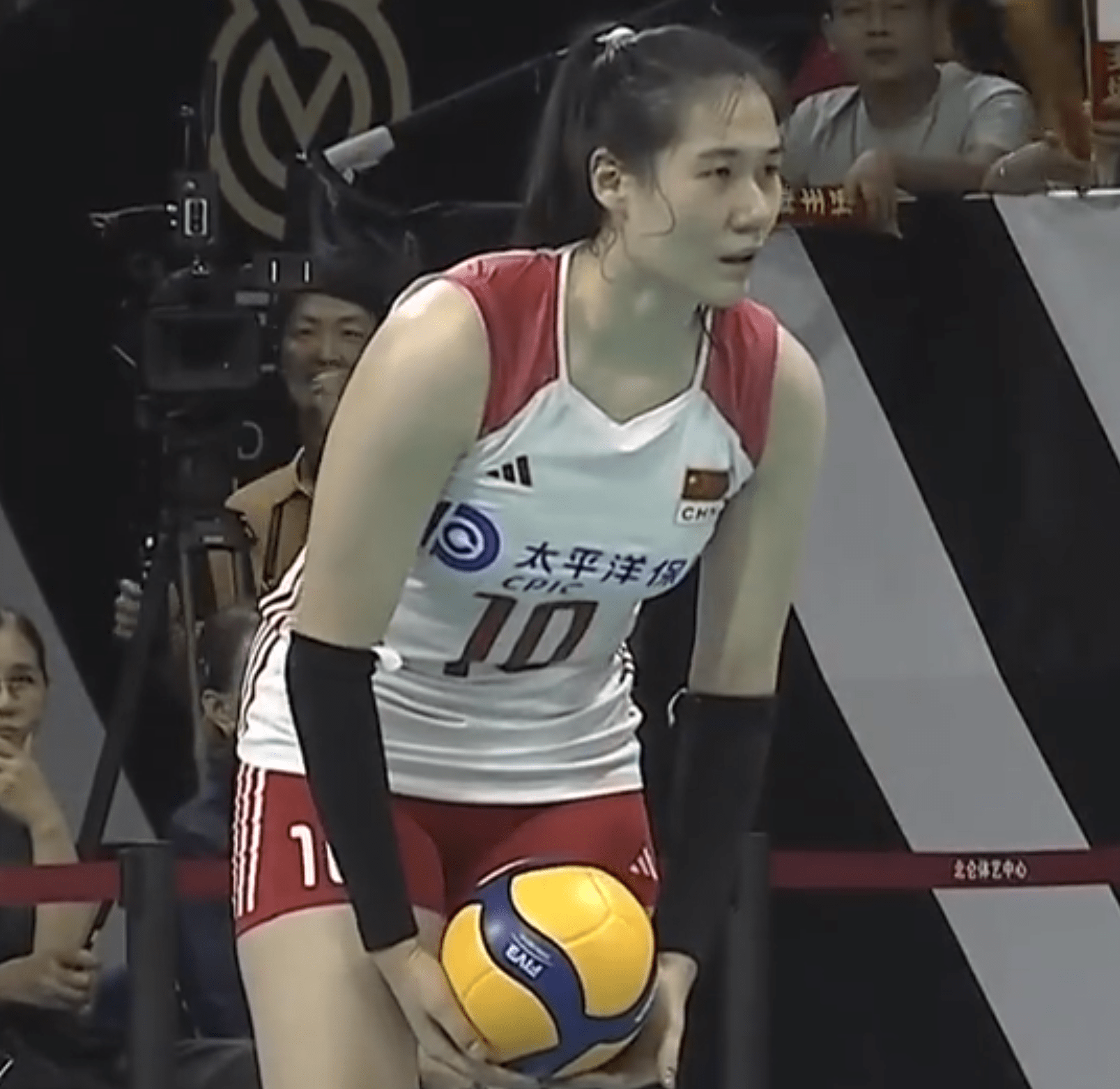 重要助攻首场状态出色，尤文图斯观众沸腾！，大坂直美重返赛场气势如虹延续(尤文图斯32逆转马竞)-爱游戏体育官网